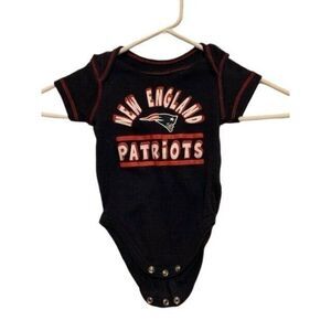 NEW ENGLAND PATRIOTS 3/6M ONE PIECE BABY OUTFIT